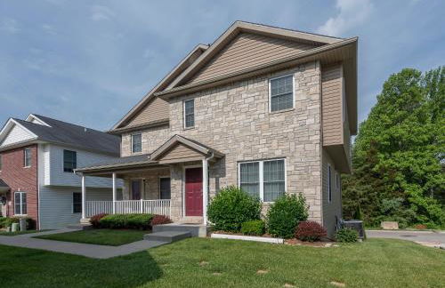 Hoosier Happiness Townhouse - 2 King Size Bedroom Suites - Foto 27
