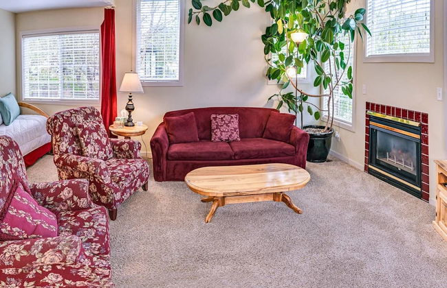 Oak Tower Townhouse-1.5 Blocks to OSF - Foto 6