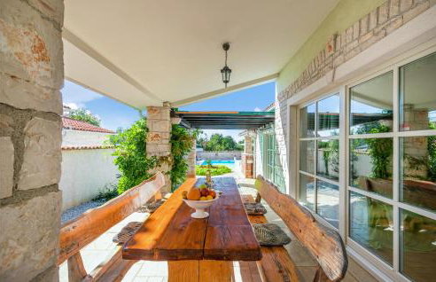 Four-Bedroom Holiday Home In Golubovo - Foto 19
