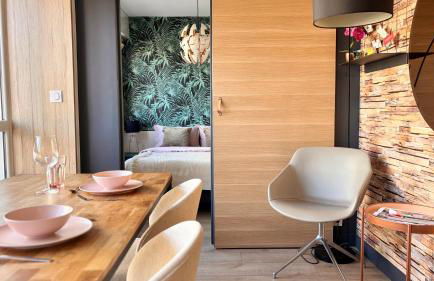 Lost inn Lyon Part dieu -Entre centre ville et gare part dieu -Netflix - Foto 3