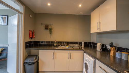 2 Bed-Town Centre-Free Parking - by Holiday Homes - Foto 2