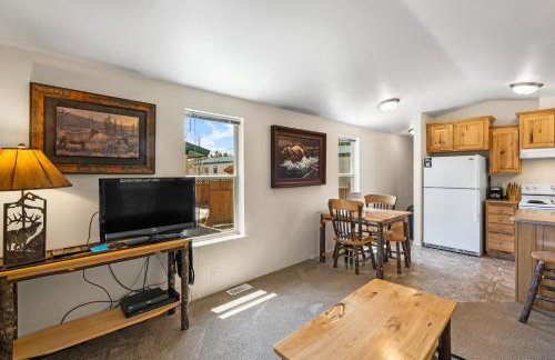 Cozy 1 bedroom in West Yellowstone, just 1 minute from Yellowstone Park! Alpine 1 - Foto 33