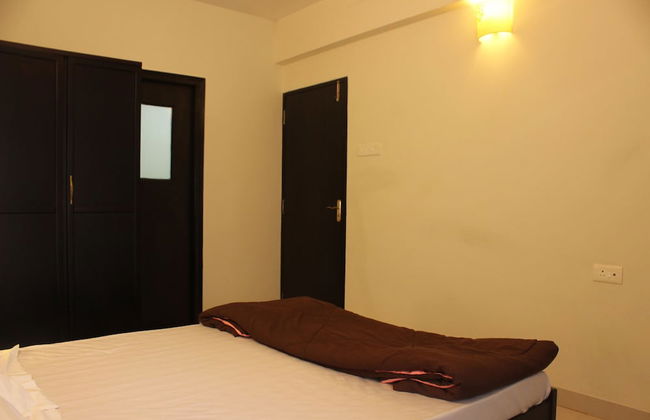 OYO 9364 Home Modern 2 BHK Pool View Candolim - Photo 3