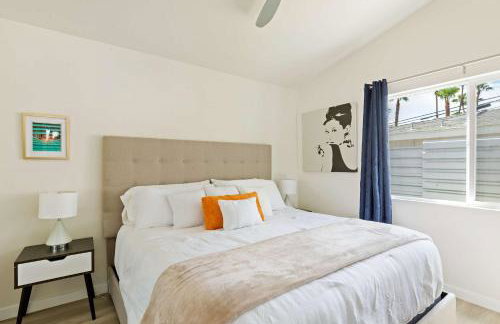 Experience Modern Luxury at Desert Hideaway - Foto 15