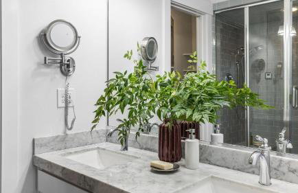 Rooftop Deck w Hot Tub Near Dining Ski Slopes The Lookout by AvantStay - Photo 15