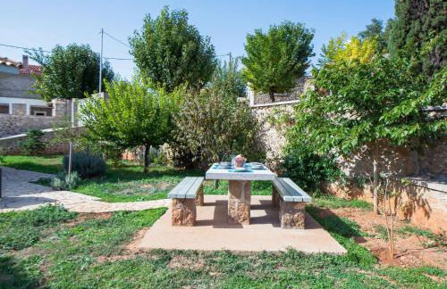 Villa Serenis - Photo 35