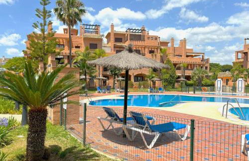 Evans Realty AX Playa & Piscinas & Garaje - Photo 9