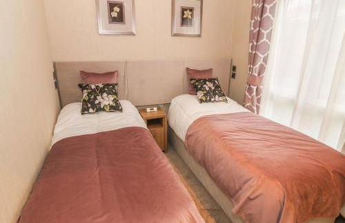 Avonal Lodge 24 - Photo 10