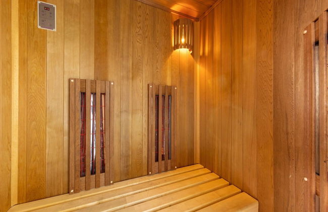 Comfortable Bungalow With Massage Shower, Within Nature - Photo 12