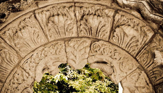 Apreciaremos los detalles de la arquitectura románica