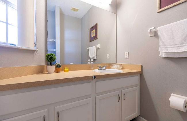 Beautiful Townhome Near Theme Parks - Foto 35