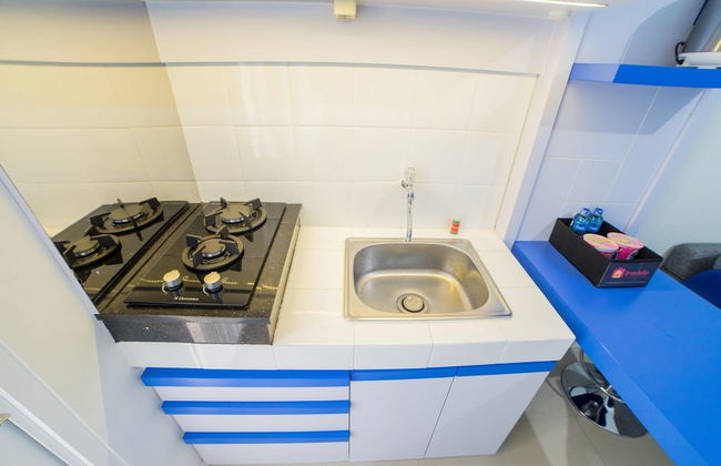 Cozy Apartment at Parahyangan Residence with Direct Access to Swimming Pool - Photo 11