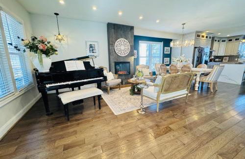 French Provincial with Grand Piano- Steps from DC - Foto 38