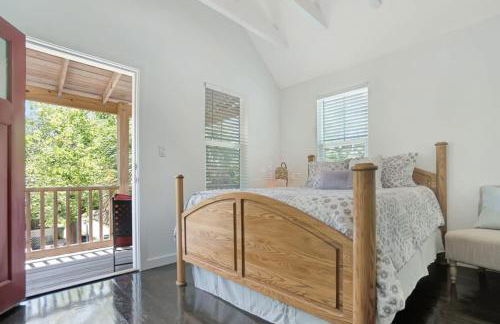 Downtown Home with Hot Tub, BBQ, Near Ice Plant! - Foto 21