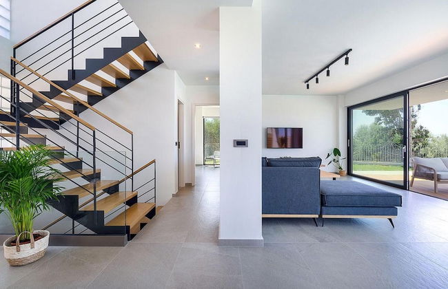 Sea View 4 Bedroom Villa With a Heated Pool - Foto 2