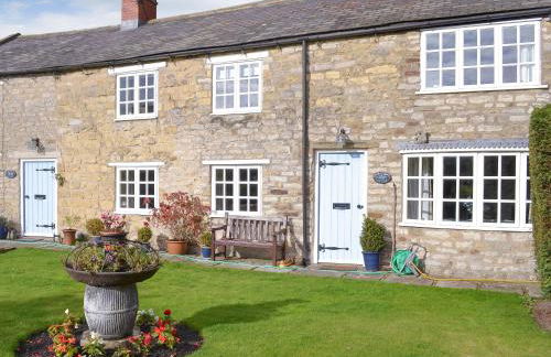 Lilac Cottage - Photo 1