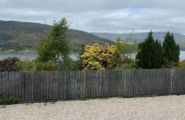 Heathercroft House-Modern 3 bedroom house with stunning views - Photo 28