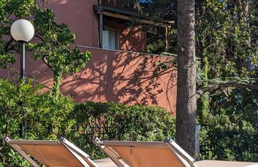 Nel verde a due passi dal mare - Foto 23