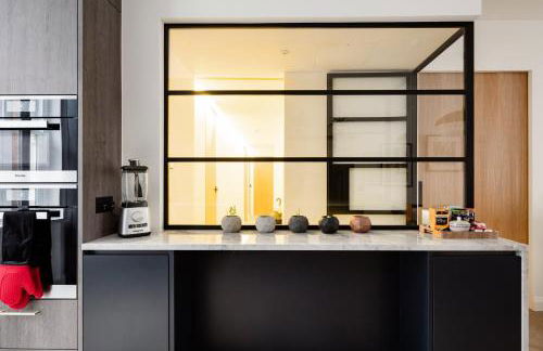 Modern Apartment & Rooms at Charing Cross - Photo 28