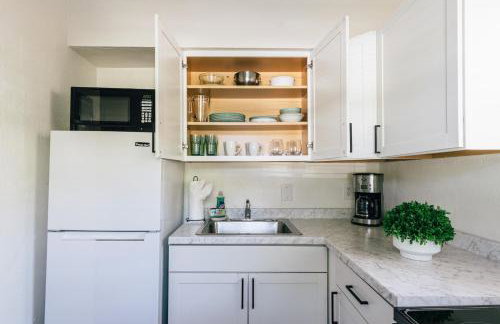 One bedroom private apt 2 blocks to beach King Bed - Foto 11