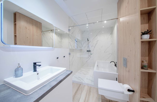 Sky Tower Apartments - Photo 50