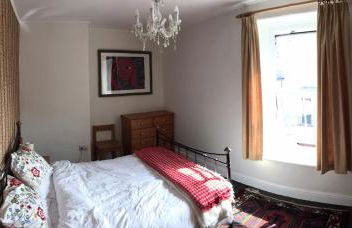 Cynfaen house - Photo 5