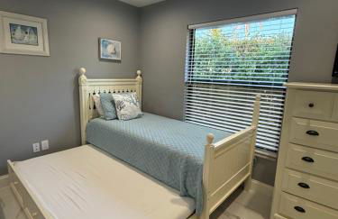 3BR With HUGE 2k sq ft Lanai & Seasonally Heated Pool - Foto 44