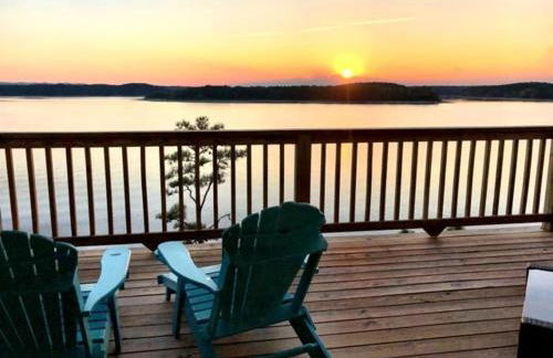 C25, Four bedroom, 4 1 2 bath luxury log-sided cottage with hot tub cottage - Foto 38