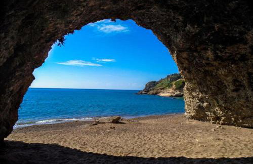 Koroni Seaview Retreats - Summer Escape Lodgings - Photo 10