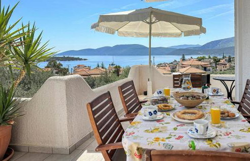 Nice Apartment In Korfos, Korinthos - Foto 1