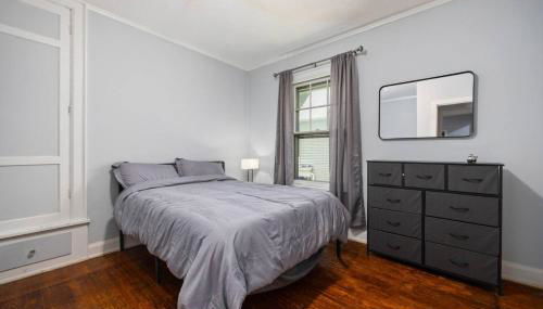 Queen Bed Retreat | Full Kitchen + Laundry Access - Foto 5