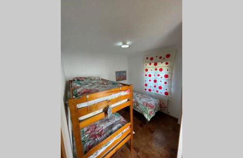 Casa adosada con porche, piscina y pista de pádel, junto al campo de golf - Foto 17