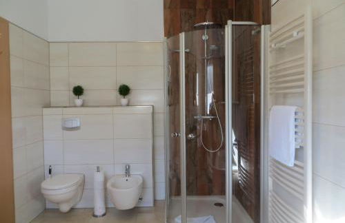 Weisses-Haus-am-Kurpark-Fewo-Gartenblick - Foto 17