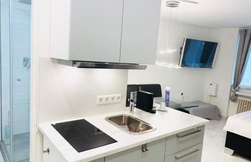 Linda Home by Railway Station , Airport in City Centre - Foto 6