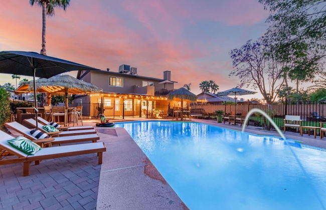 Tiki Paradise w Htd Pool Putt Grn Tiki Bar - Photo 1