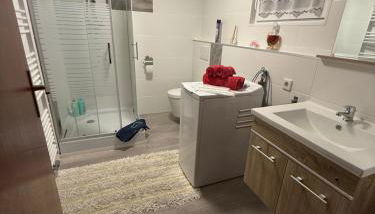 Charlottenhöhe Apartment - Foto 3, towels, Shower