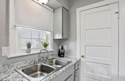 Patty's Place - Private and Convenient EV-Friendly Apartment near Downtown - Foto 19