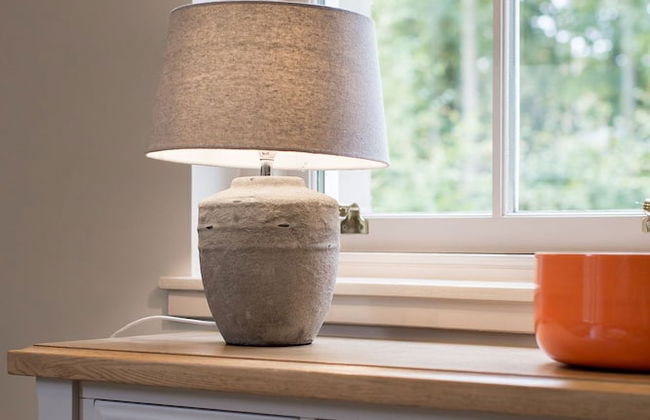 JOIVY Stunning 3 Bed Lodge With Gardens At Gilmerton House - Photo 2