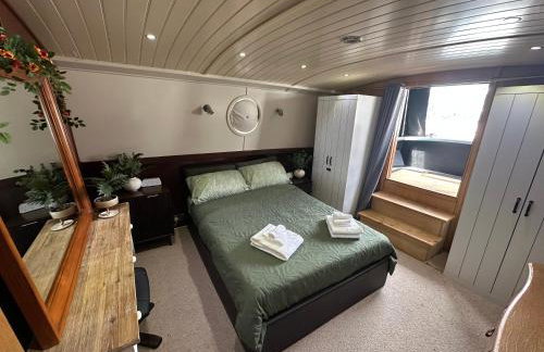 Selene Unique Luxury Houseboat Experience - Foto 5