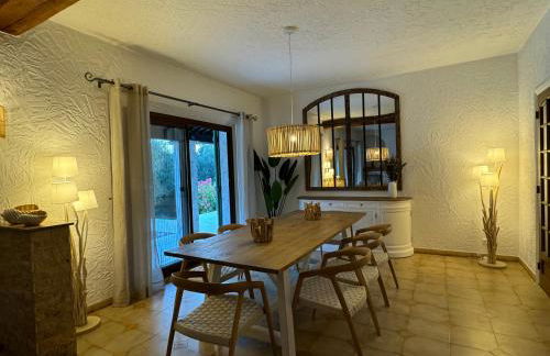 L'Oliveda - complètement climatisée, piscine, calme, proche commerce et lac, ski à 45min - Foto 21