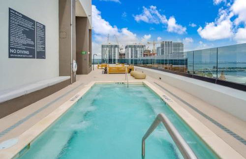 Modern Downtown Condo with Pool Gym BBQ Game Room CoWorking Spaces - Foto 70