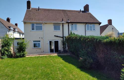 Jarvis Drive 3 Bed contractor house In melton Mowbray with parking - Photo 7