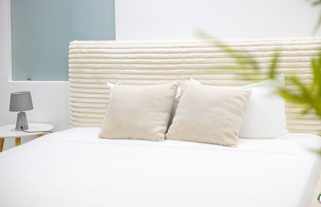 O'Beach Boutique Studios - Photo 55