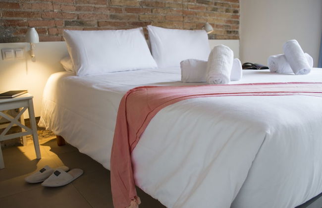 Happy People Gaudi Sant Pau - Foto 41