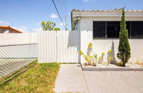 Private Double Room Near Miami Clinics - Photo 22