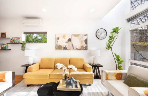 Designer Fremont Retreat w Mount Views & Office - Photo 9