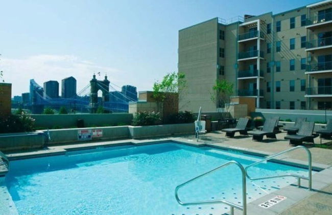 Bridgestreet at Current at the Banks - Photo 22