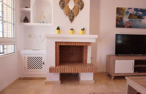 Spacious Ground floor apartment with Garden & Communal Pool - Foto 19