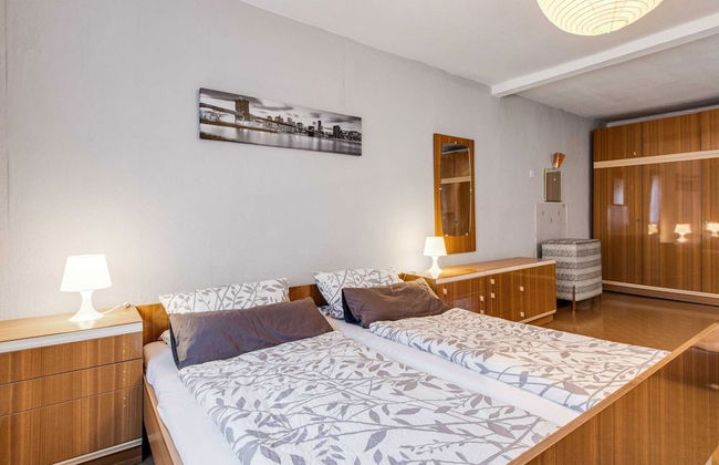 Holiday Home in Thuringia With Private Terrace, use of a Garden and Pool - Photo 6