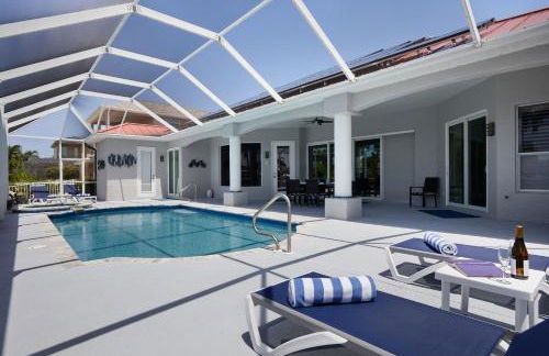 Cape Serenity- Premier Waterfront Villa with Kayaks and Bikes - Photo 29